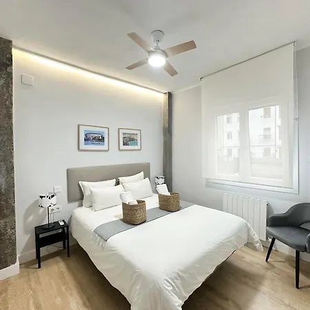 Guggenheim Center 115m 3 Hab 2 Banos בילבאו