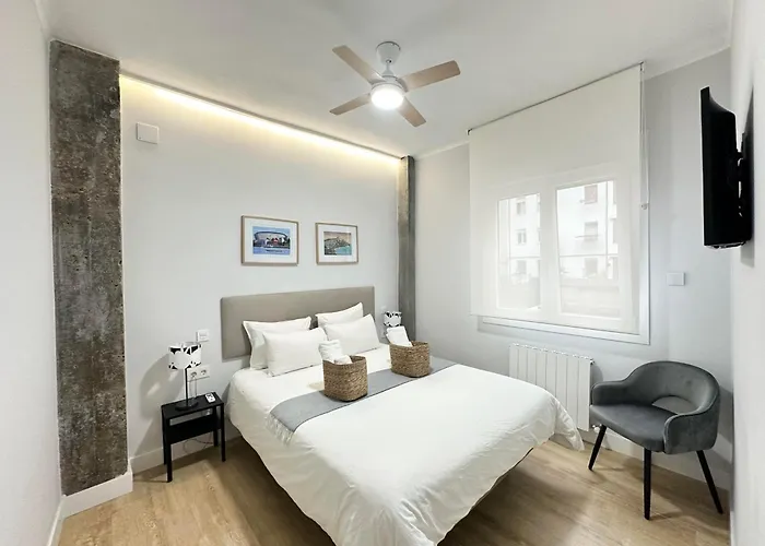 Guggenheim Center 115m 3 Hab 2 Banos בילבאו